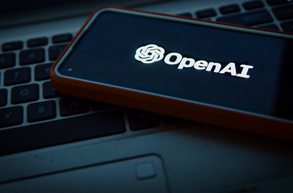 用手机可不可以查出一个人的社交信息？